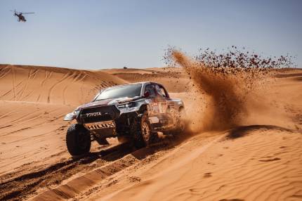 Lategan w TOP5 na 8. etapie Rajdu Dakar 2021. Al-Attiyah w drodze po czwarte zwycięstwo